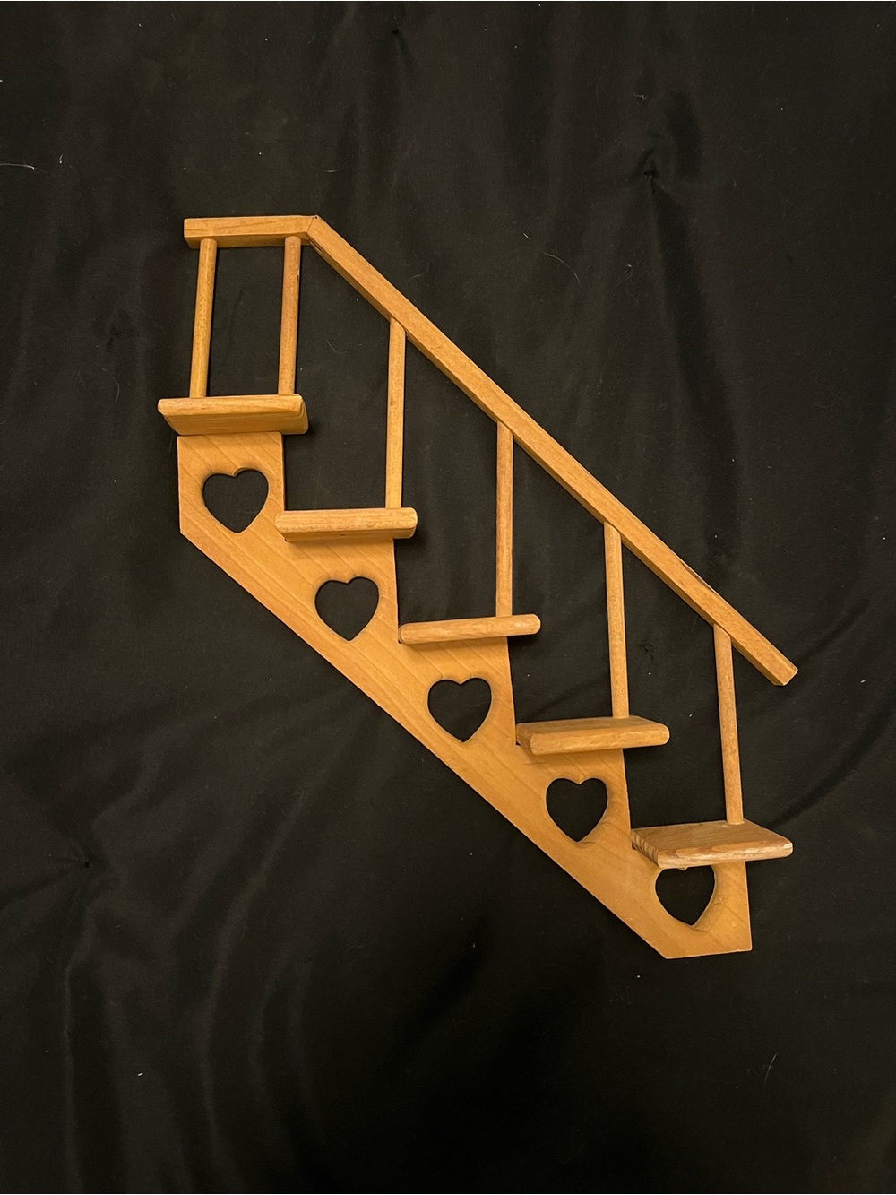 Vintage Heart Trinket Shelf